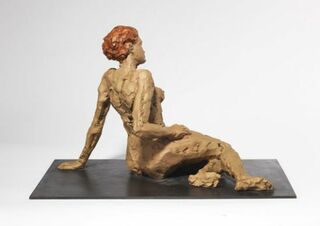 Skulptur "Liegende Frau" (2012), Bronze von Stephan Balkenhol