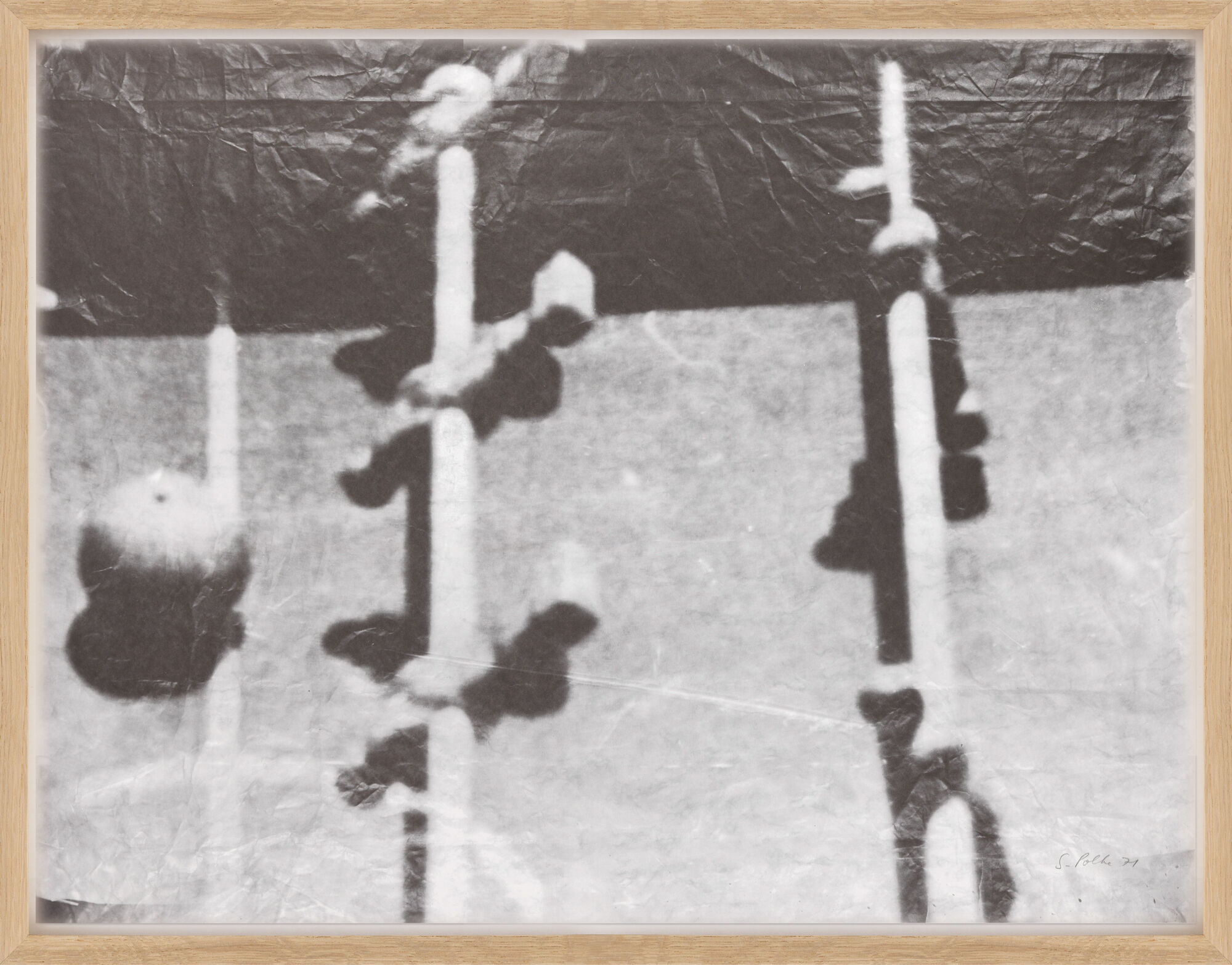 Bild "Fernsehbild (Kicker I) grau" (1971) von Sigmar Polke