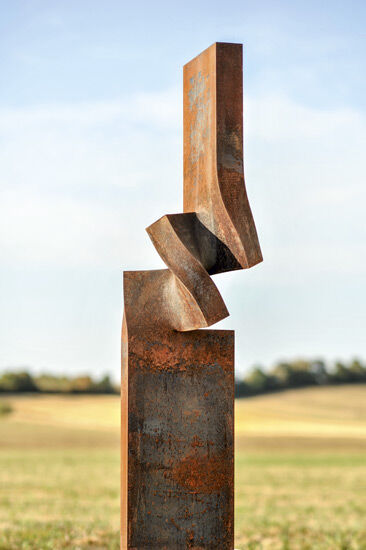 Skulptur "Vertikale Entwicklung 270 Grad" (2017) (Unikat), Stahl von Thomas Röthel
