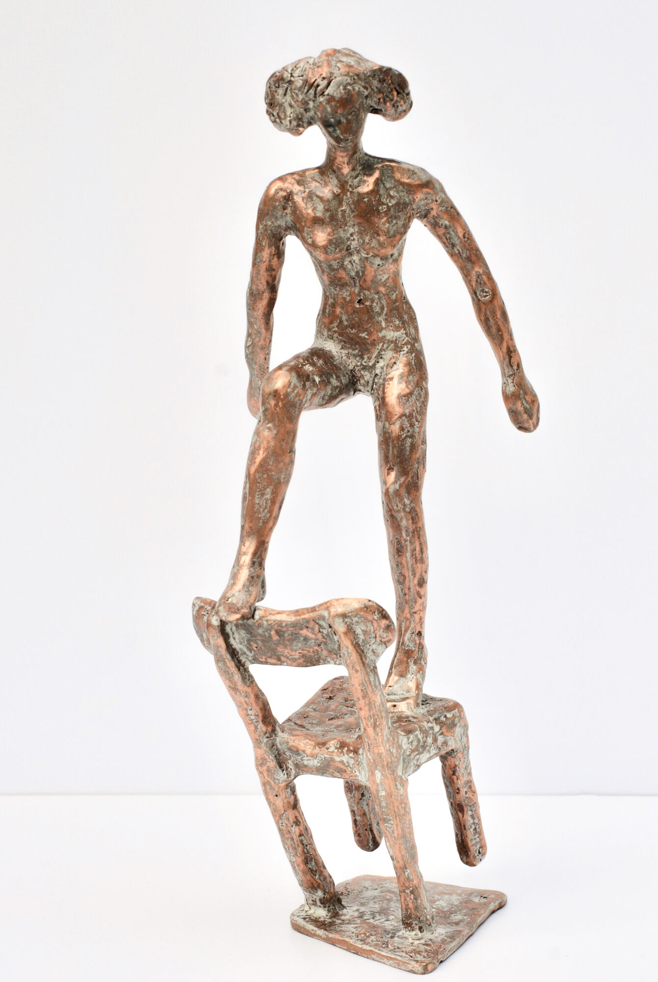 Sculpture "Pina - Joy" (2019), bronze by Dagmar Vogt