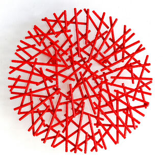 Objet mural "Maze Round Red" (2025) (Pièce unique) de Christine Liebich
