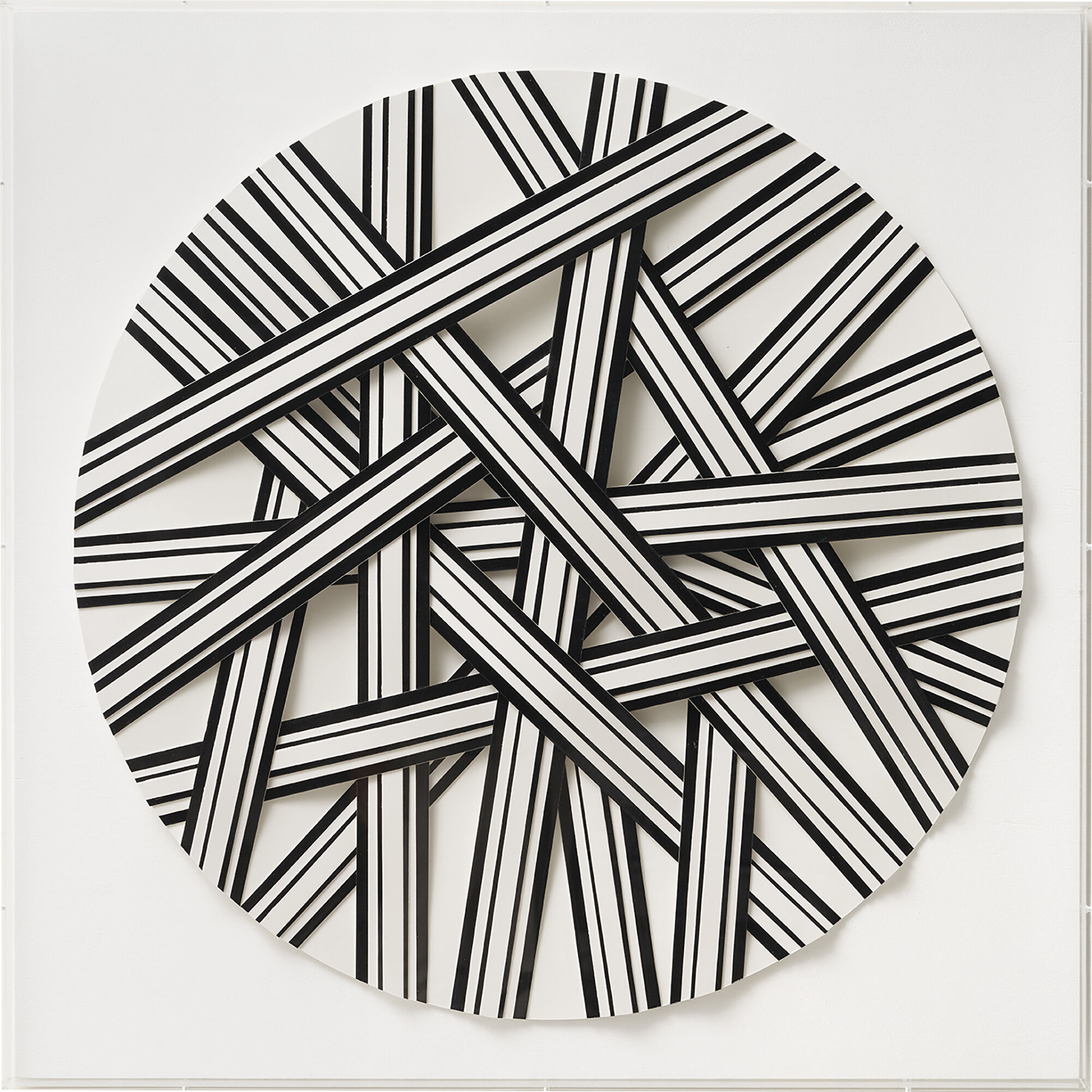 Picture "Circle b/w" (2016) (Unique piece) by Lothar Guderian